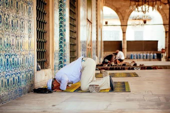 Learn Namaz a Pillar of Islam Online at eQuranAcademy